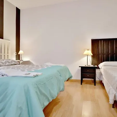 Cibeles בית הארחה